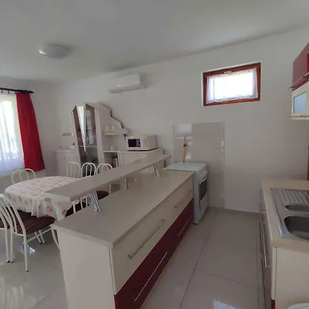 Casa vacanze Homes In Balatonmariafuerdoe 19475 *